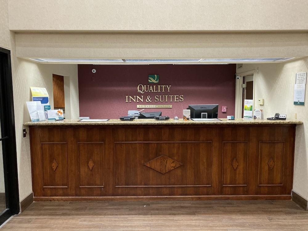 Quality Inn & Suites Pine Bluff Zewnętrze zdjęcie
