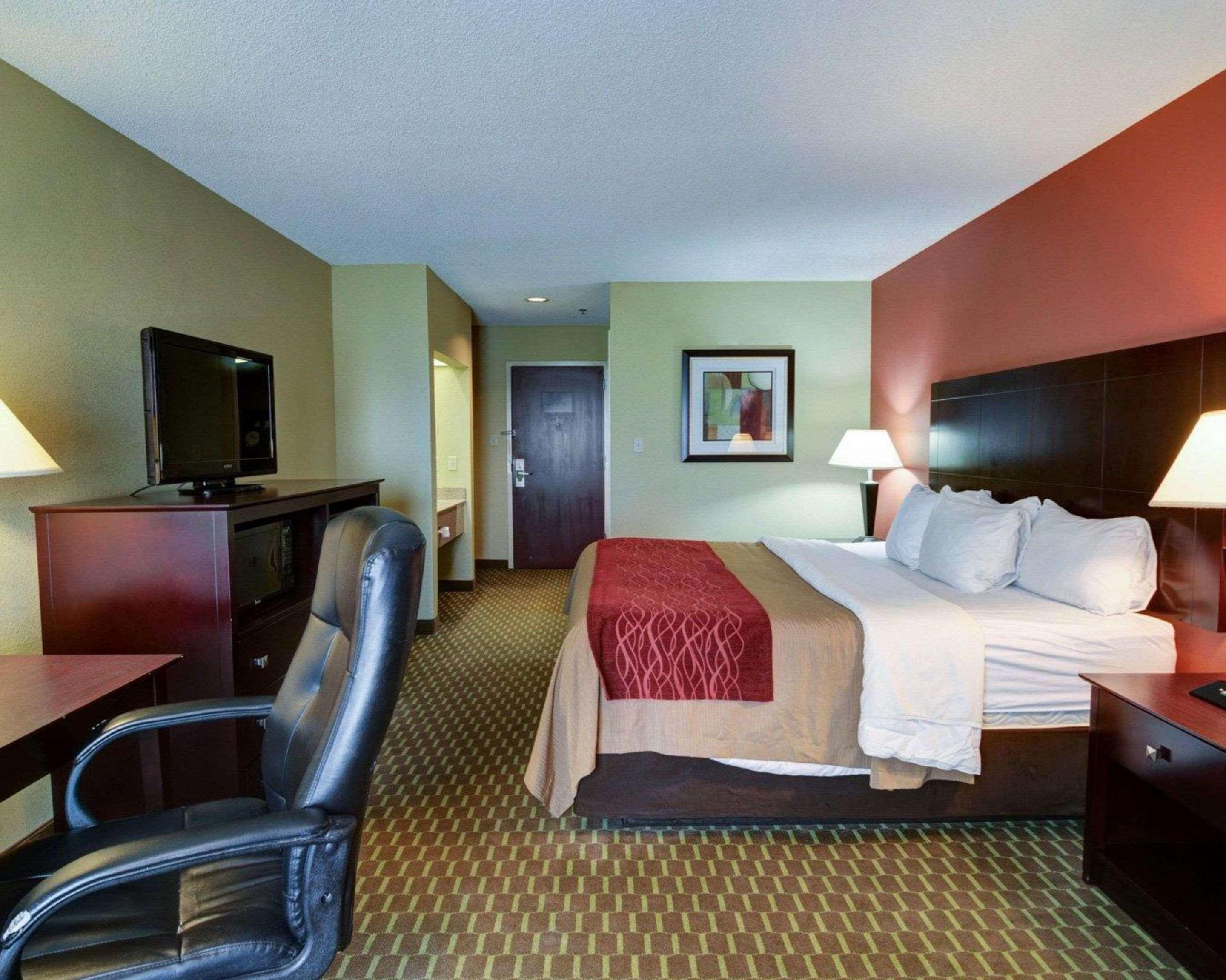 Quality Inn & Suites Pine Bluff Zewnętrze zdjęcie