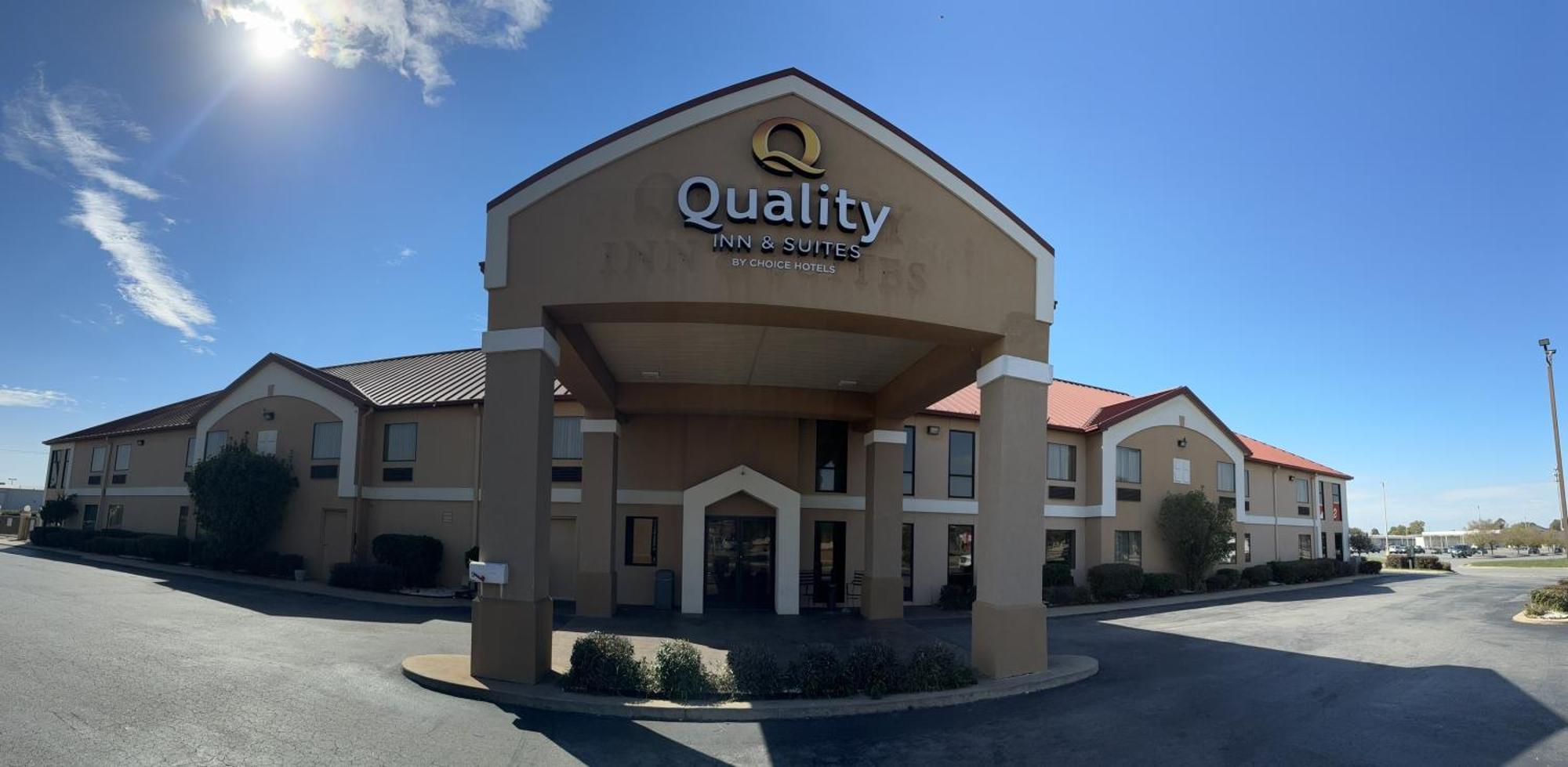 Quality Inn & Suites Pine Bluff Zewnętrze zdjęcie