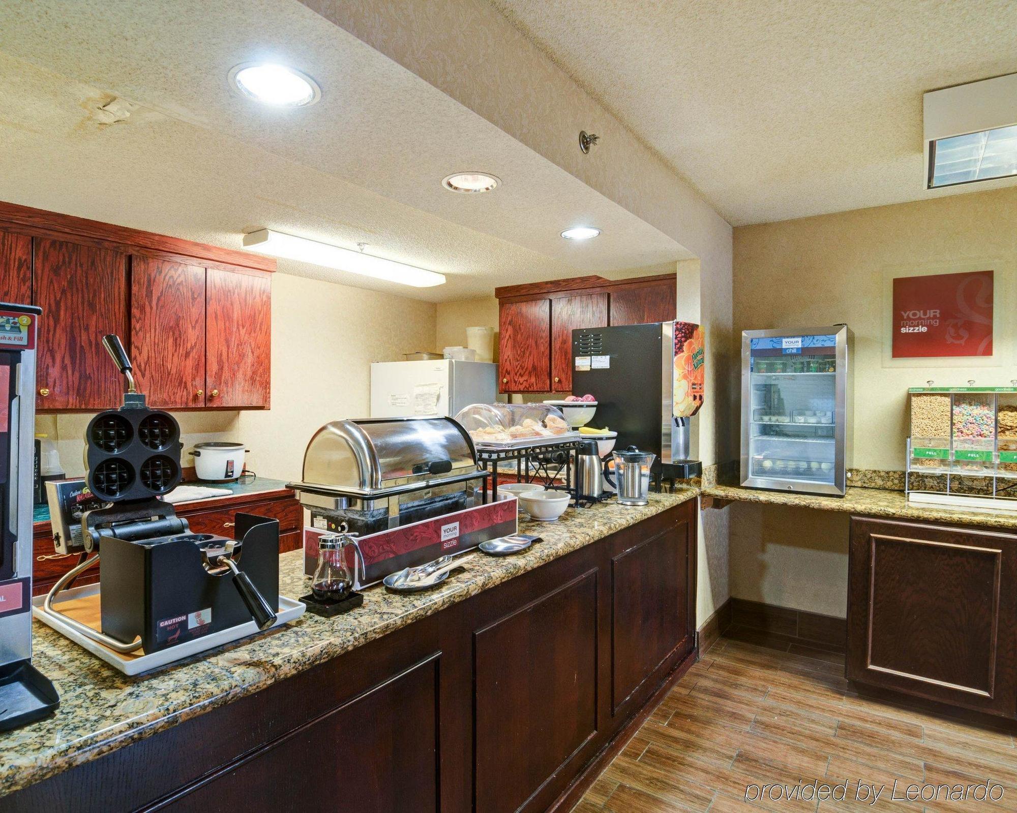 Quality Inn & Suites Pine Bluff Zewnętrze zdjęcie