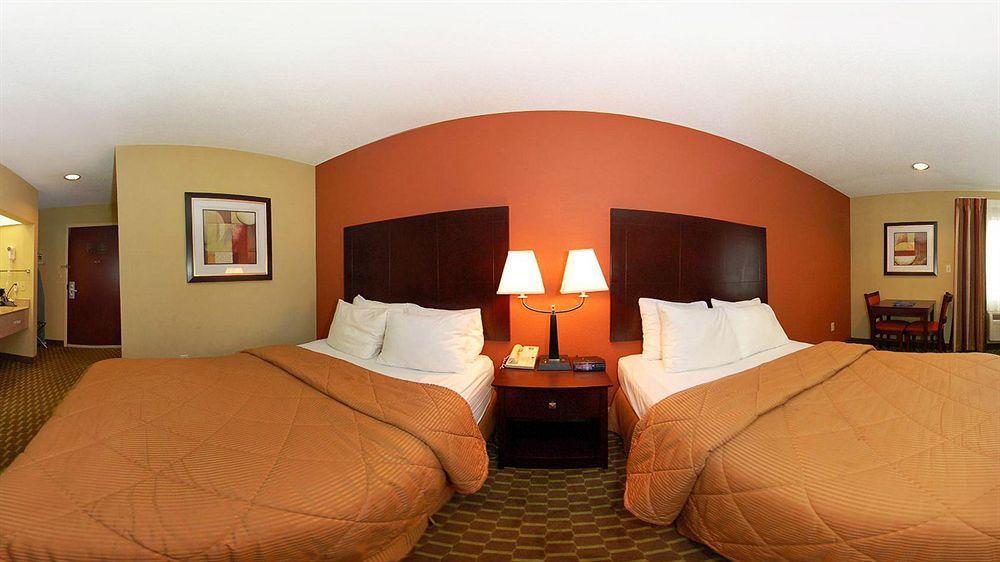 Quality Inn & Suites Pine Bluff Zewnętrze zdjęcie