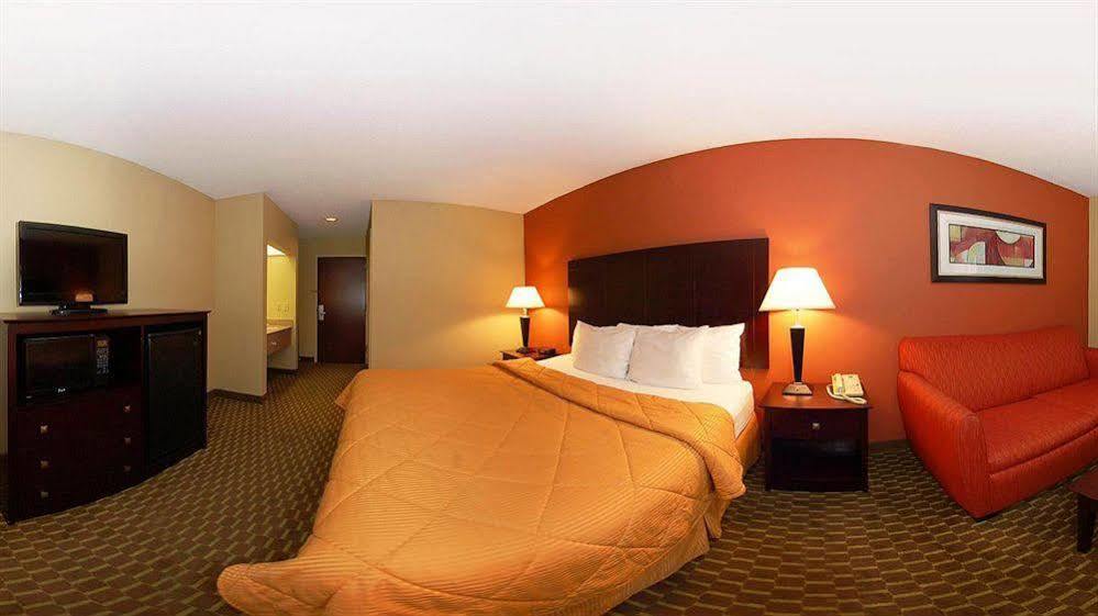 Quality Inn & Suites Pine Bluff Zewnętrze zdjęcie